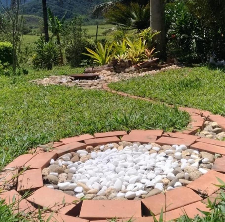 Sitio Com Piscina, Na Estrada De Aldeia Velha E Rio A Frente Da Porteira * Silva Jardim
