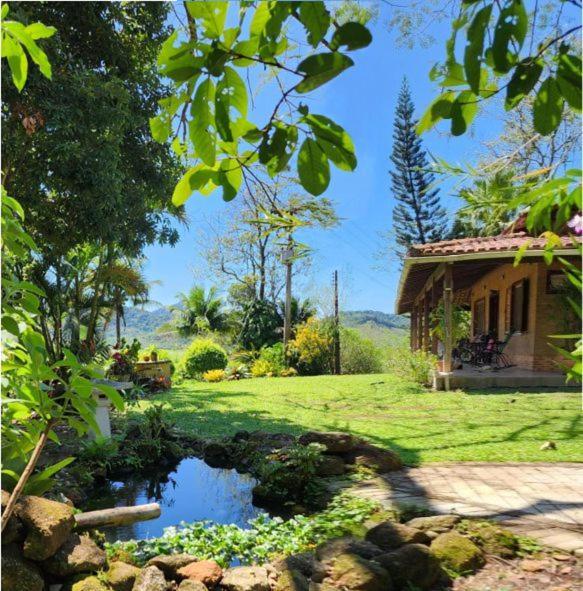 Sitio Com Piscina, Na Estrada De Aldeia Velha E Rio A Frente Da Porteira Holiday home