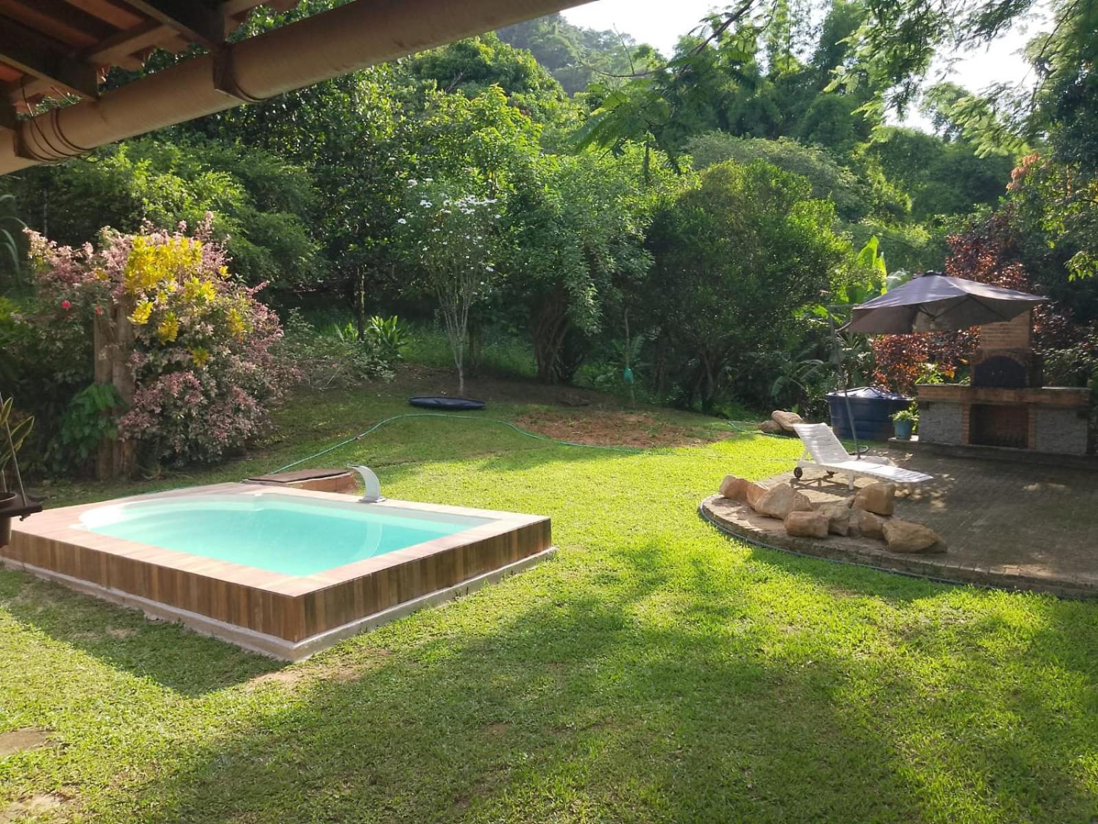 Sitio Com Piscina, Na Estrada De Aldeia Velha E Rio A Frente Da Porteira Holiday home Silva Jardim